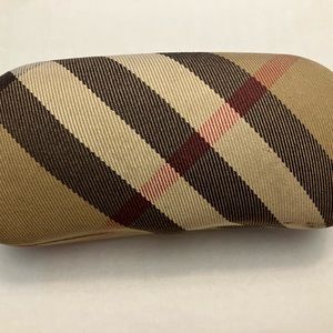 Burberry vintage glasses case beige